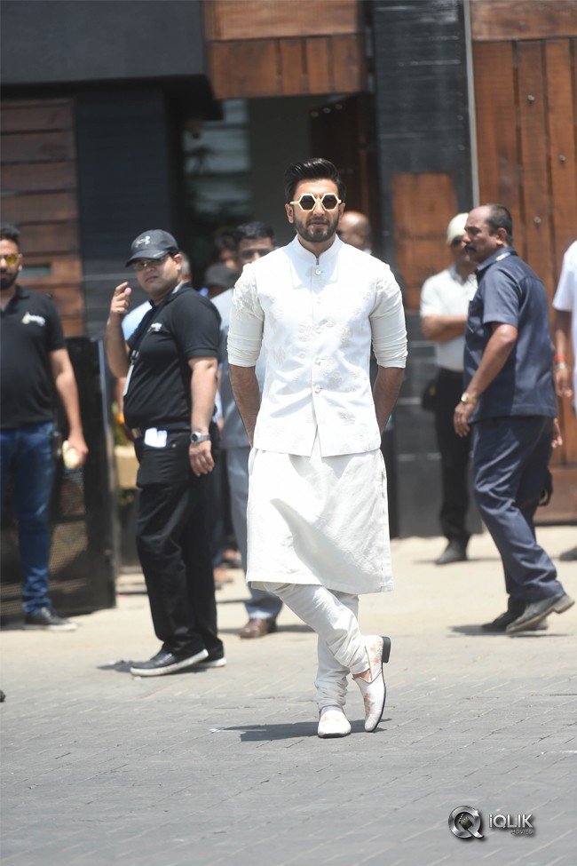 Sonam-Kapoor-and-Anand-Ahuja-Wedding-Photos